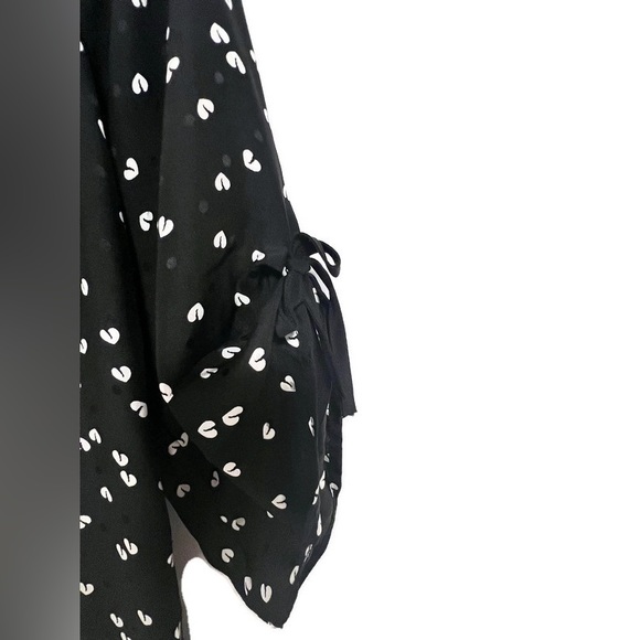 Yumi Kim 100% silk blouse in black and white heart pattern - Picture 5 of 12